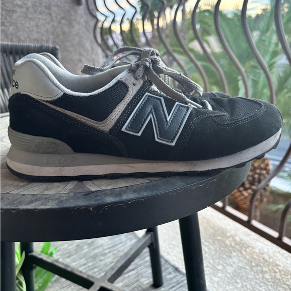 New Balance Black and White Athletic Shoes - Picture 1 of 5